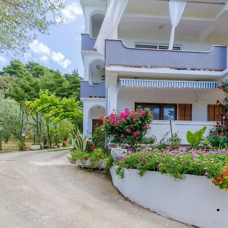 Marija شقة Kampor